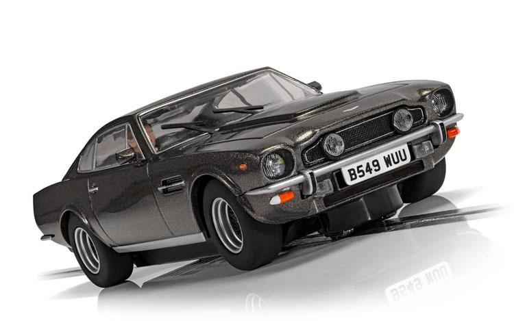 SCALEXTRIC Aston MartinV8 James Bond no time to die